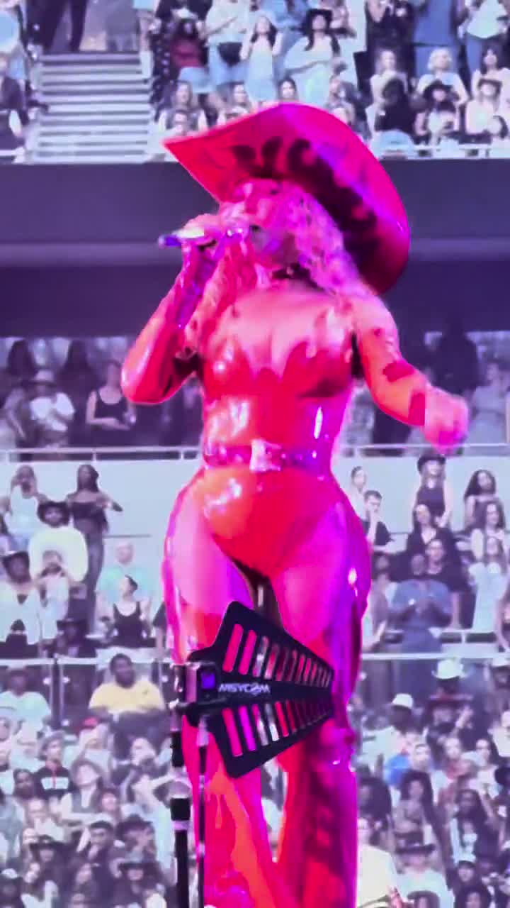 Video 434701 from Beyoncé