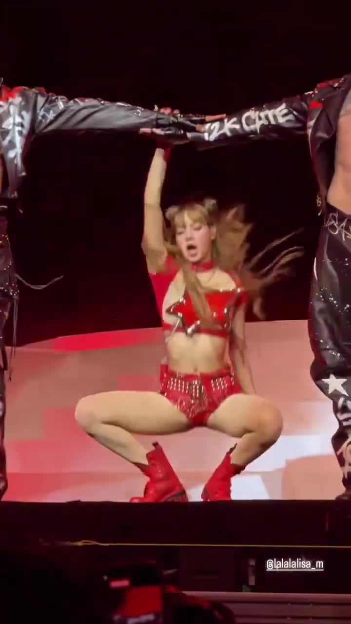 Video 268265 from Lisa | BLΛƆKPIИK (Blackpink)