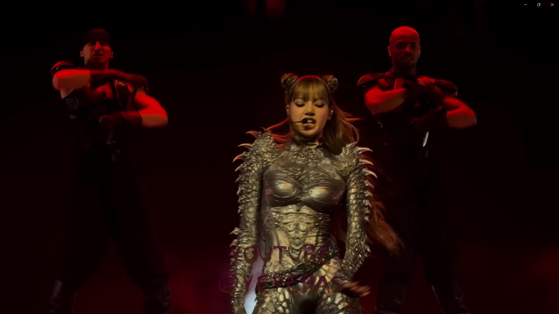 Video 268268 from Lisa | BLΛƆKPIИK (Blackpink)