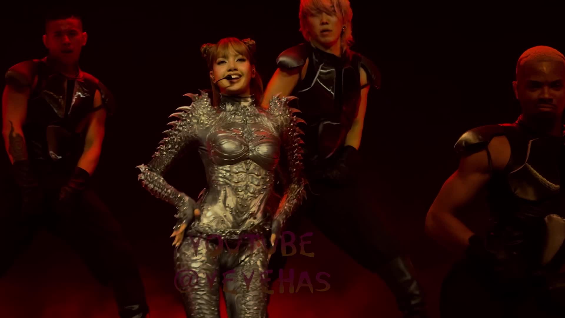 Video 268269 from Lisa | BLΛƆKPIИK (Blackpink)