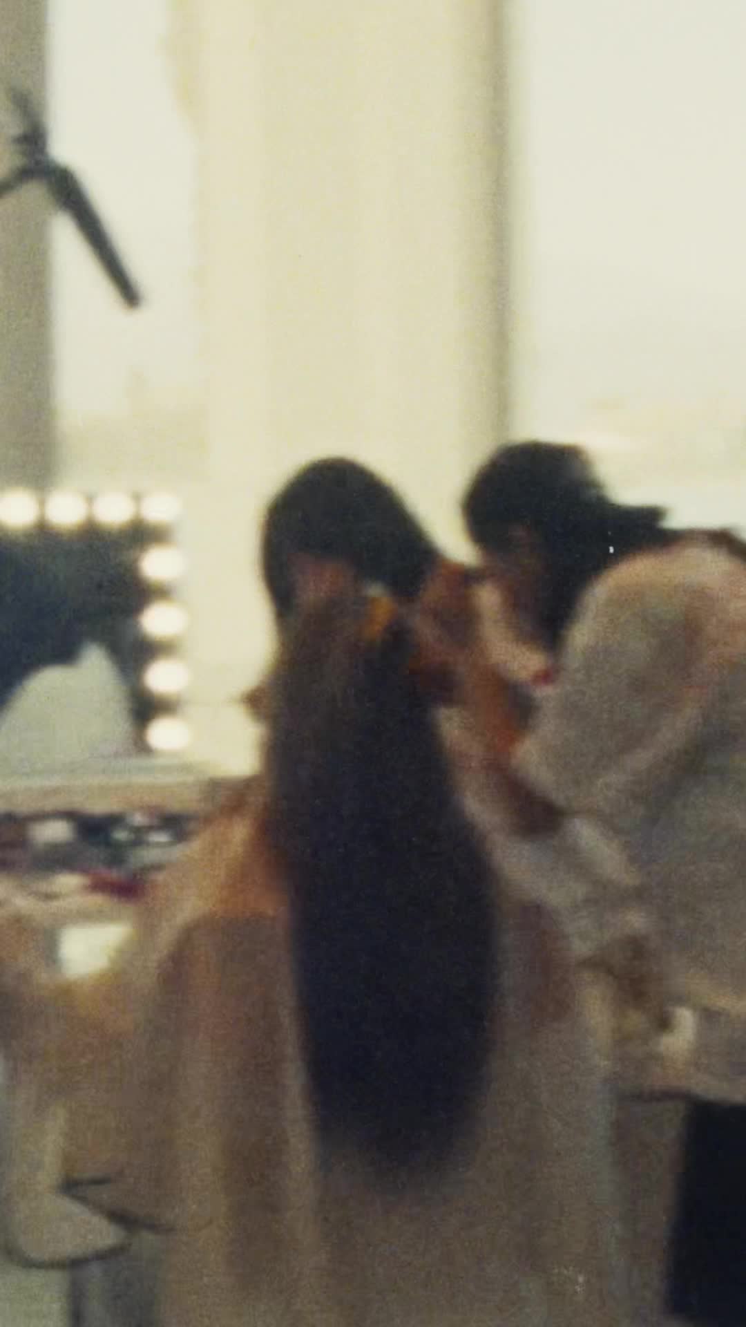 Video 268305 from Lisa | BLΛƆKPIИK (Blackpink)