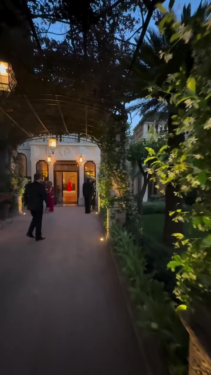 Video 298133 from Lisa | BLΛƆKPIИK (Blackpink)