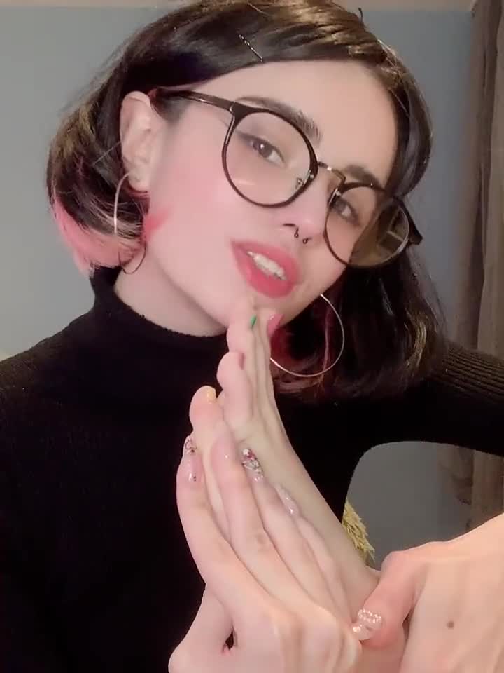 Video 268951 from Loonassoftfeet