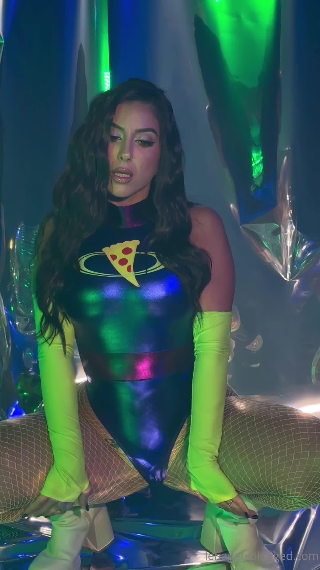 Video 436363 from Lena the Plug - LTP