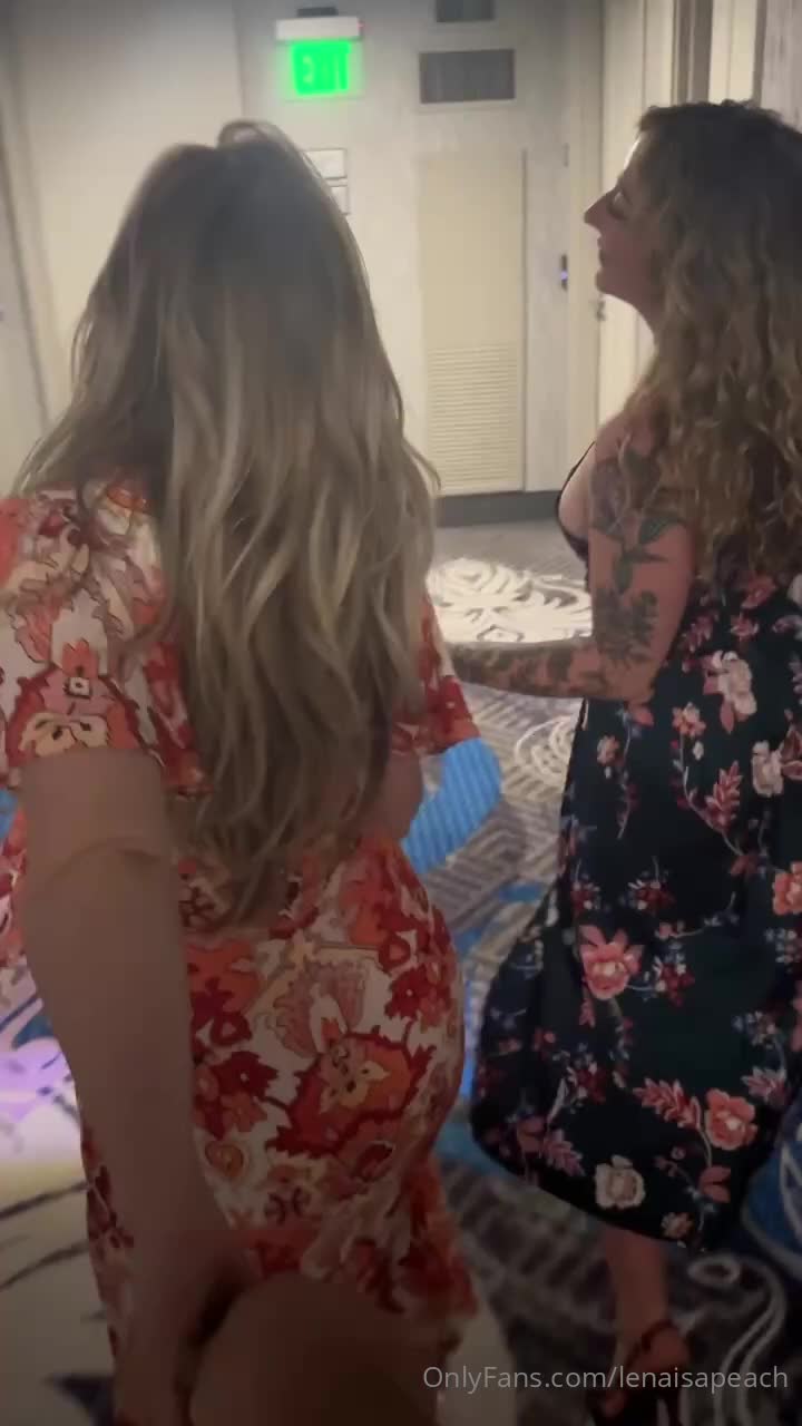 Video 269261 from Lena Paul / lenaisapeach