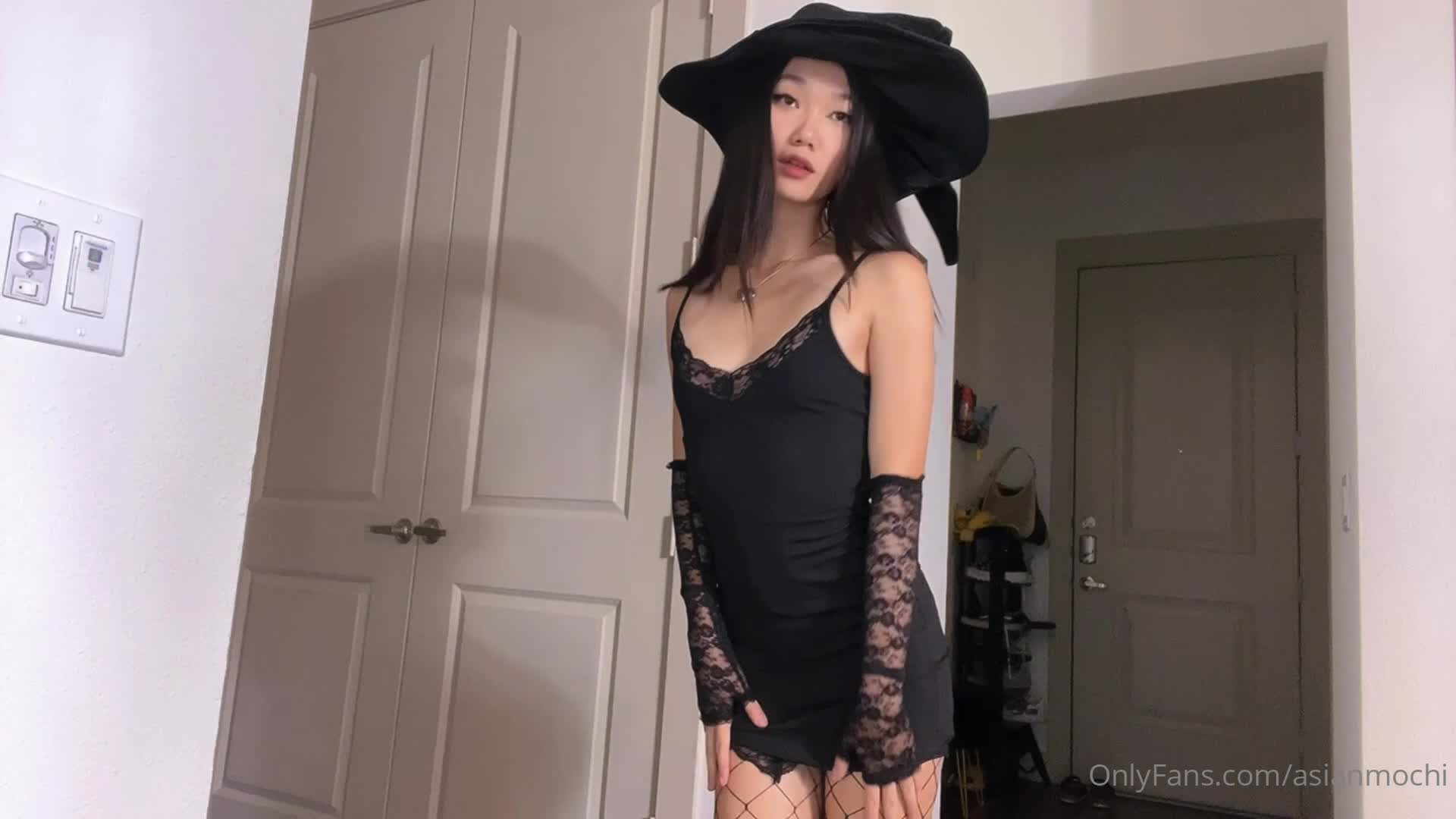 Video 436519 from asianmochi / skinny_mochi / lucy mochi