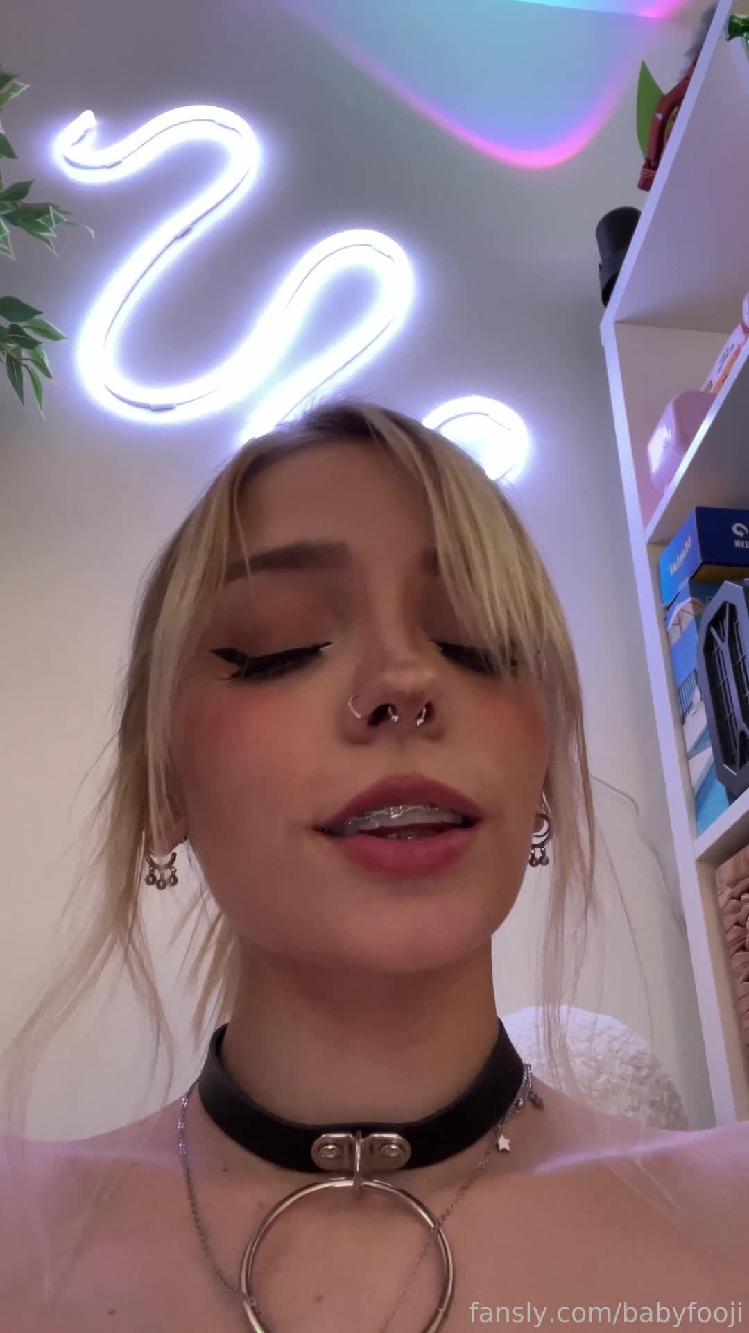 Video 436946 from babyfooji / peachtot