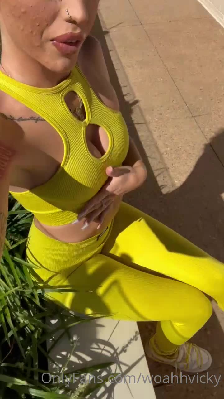 Video 438903 from Woah Vicky