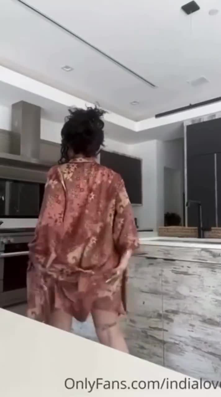 Video 439596 from India love Westbrooks