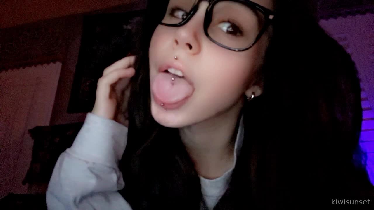 Video 444660 from Kiwi Sunset