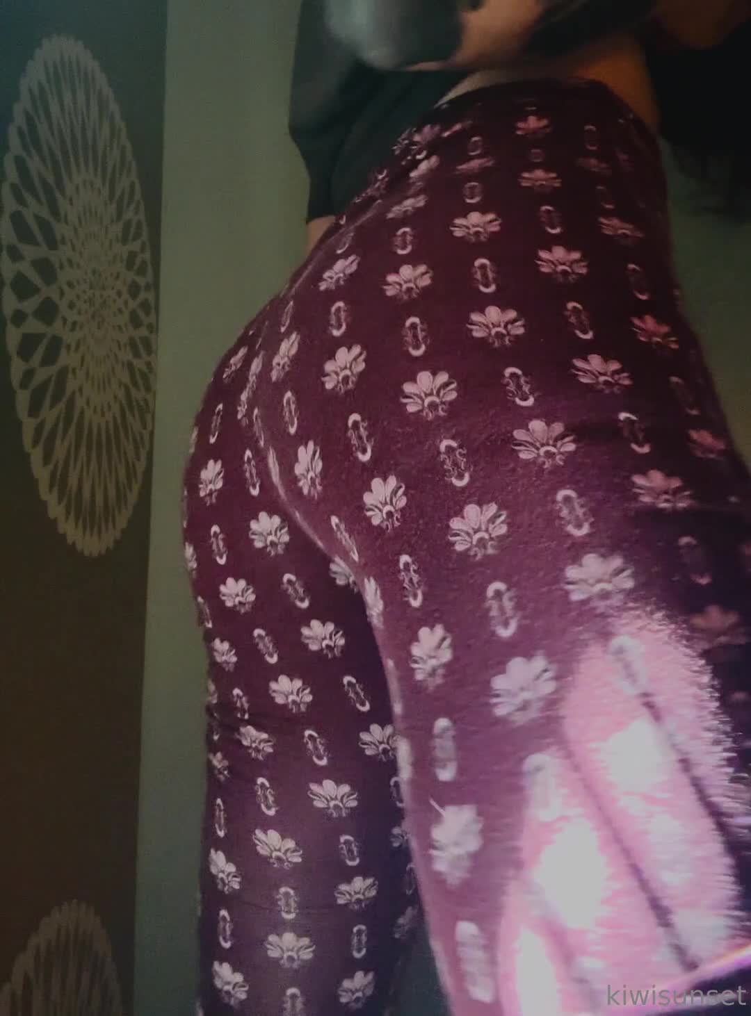 Video 444851 from Kiwi Sunset