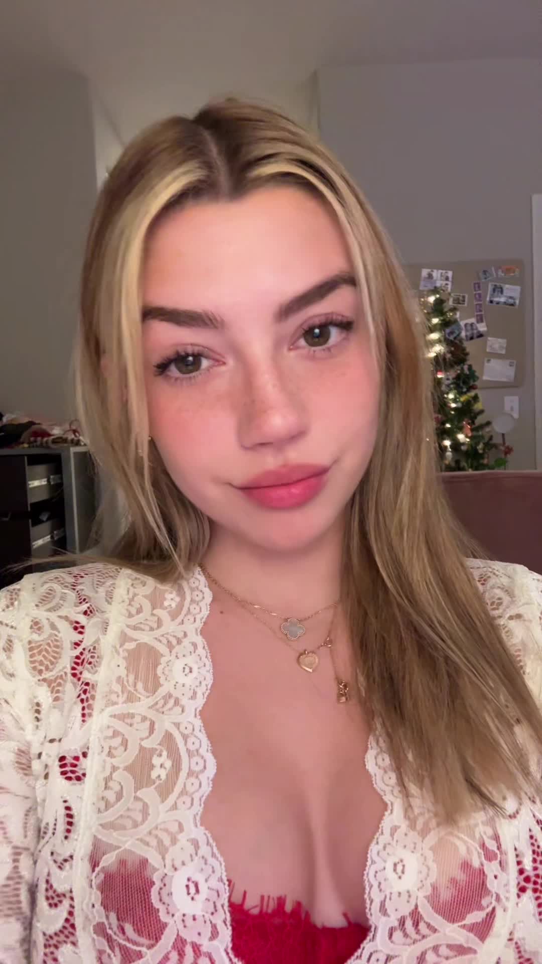 Video 446947 from Sissy Sheridan / itssissysheridan